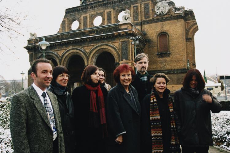 The first peace experts were sent out to regions of conflict in 1999.