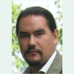 Deniz Matveev, Trainer an der Akademie für Konflikttransformation