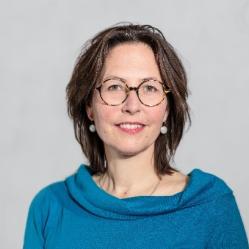 Dr. Bele Grau